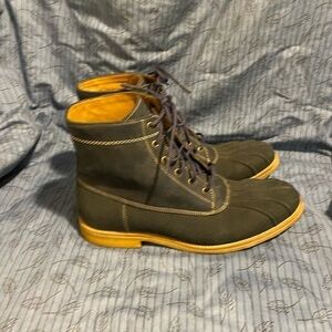 Johnston and Murphy McHugh sheepskin duck boots 11